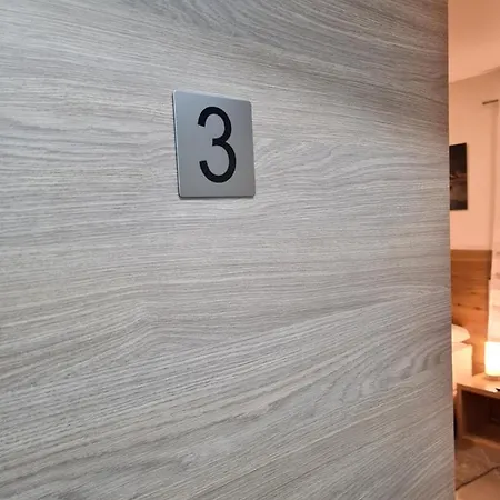 Wellandhome Aalen - 6 Rooms Kamer foto
