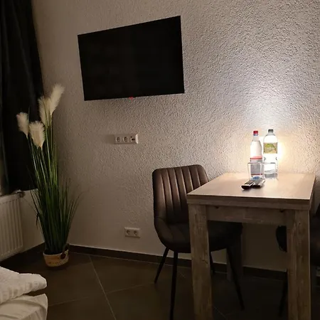 Wellandhome Aalen - 6 Rooms Buitenkant foto
