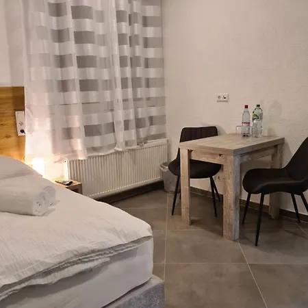 Wellandhome Aalen - 6 Rooms Buitenkant foto