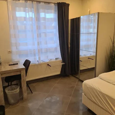 Wellandhome Aalen - 6 Rooms Buitenkant foto