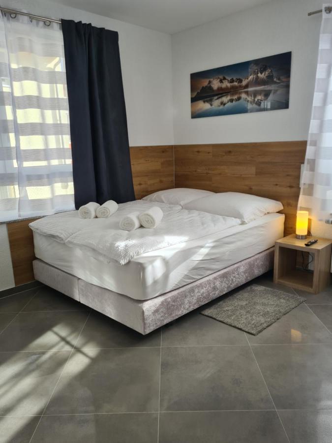 Wellandhome - 6 *
