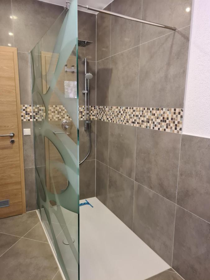 Wellandhome - 6 Homestay Aalen
